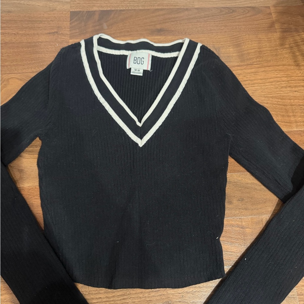 BDG Black V-Neck Sweater with Cream Trimmed Collar